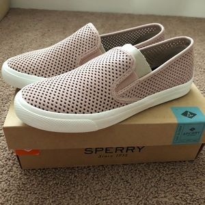 Sperry Seaside Perforated sneaker